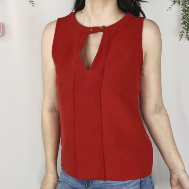 Zara Basic Black Crepe Snap V-Neck Sleeveless Top Size Xs